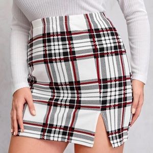 Shein Skirt, bought for $10. Never worn.